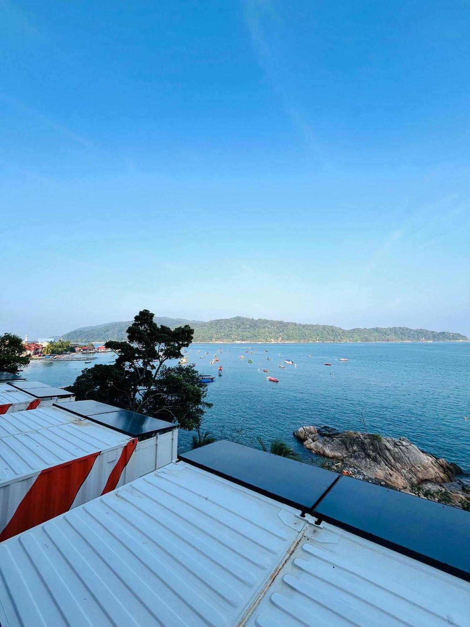 Perhentian Nemo * Kampong Pasir Hantu